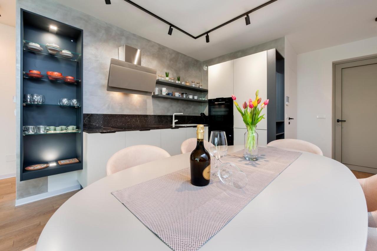 The Grand Apartment Rovinj Exterior photo